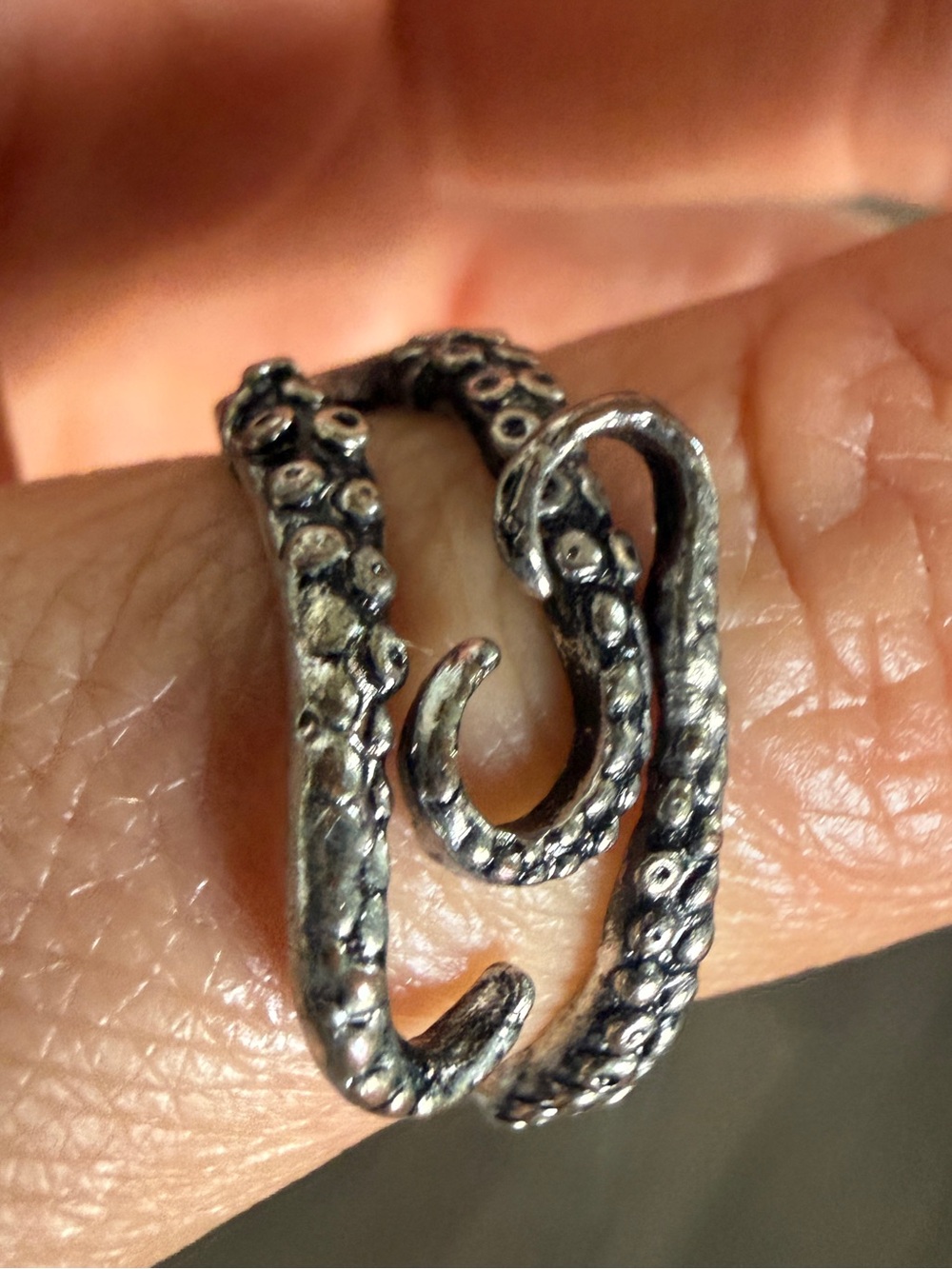 Octopus Tentacle Wrap Ring in Silver Sz 8